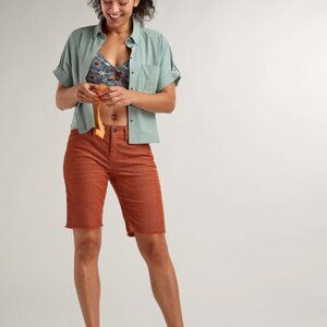 Women's Carve Designs Oahu Dogtown shorts, size 8 in Copper